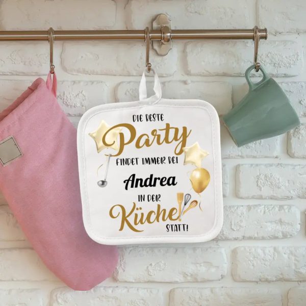 2er Set Topflappen  Beste Party bei Wunschname in der Küche  Im Angebot – Bild 3